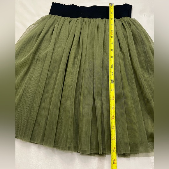 Twenty One Olive Green Tulle Midi Skirt wide waste band with lining size M/M - Picture 2 of 8